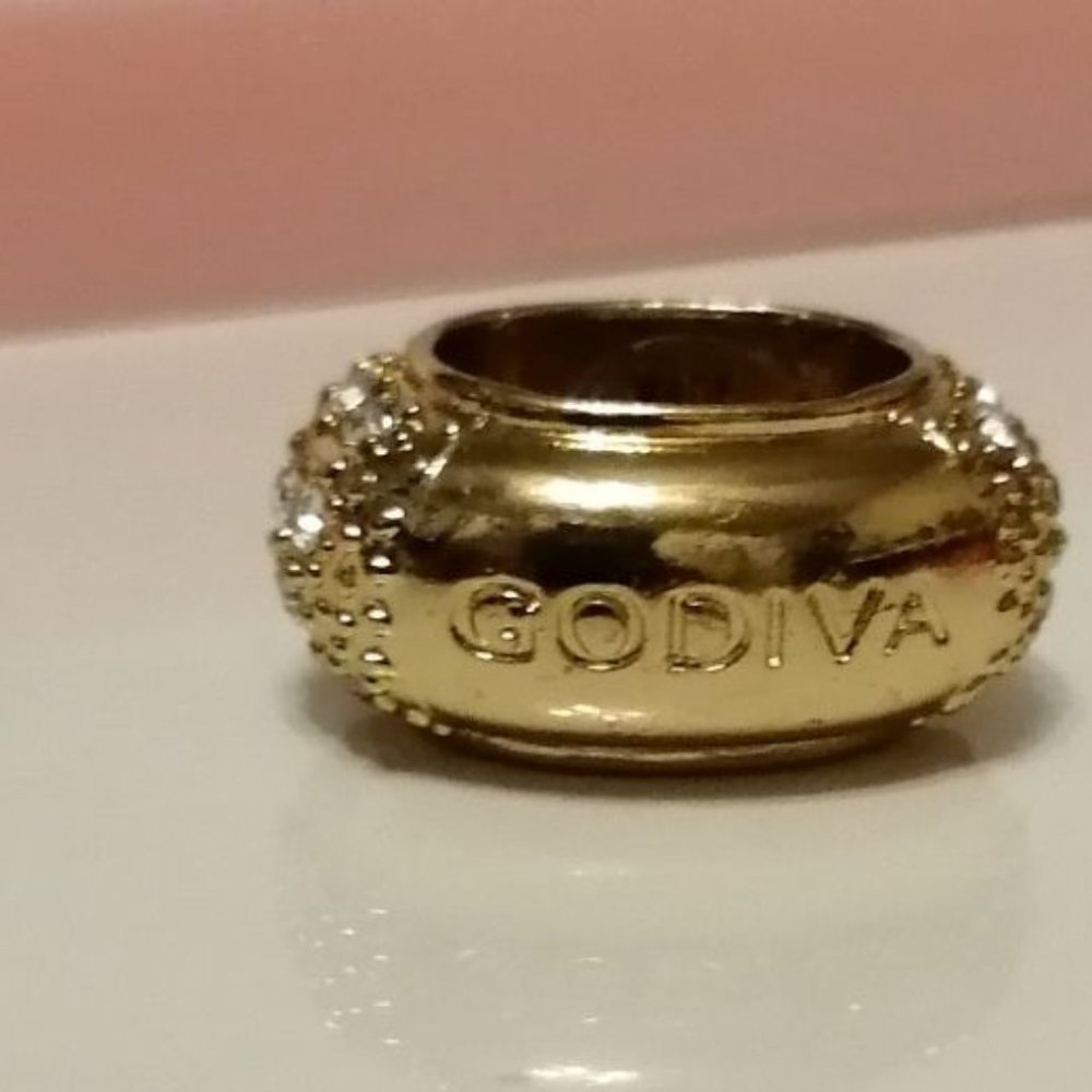 CHARM GODIVA GOLD TONE VTG. NECKLACE TYPE  CZ'S